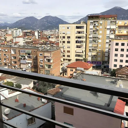 Apartment Lt - 2 Broom & Balcony *