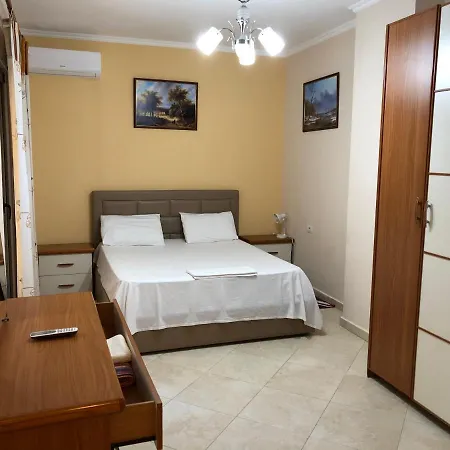 Lt - 2 Broom & Balcony *